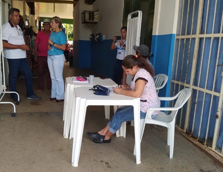 Prefeitura de Jaru intensifica abordagem a pessoas em situação de rua; ação leva oferta de benefícios sociais e atendimentos de saúde