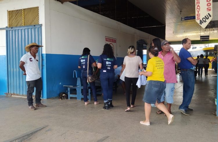 Prefeitura de Jaru intensifica abordagem a pessoas em situação de rua; ação leva oferta de benefícios sociais e atendimentos de saúde