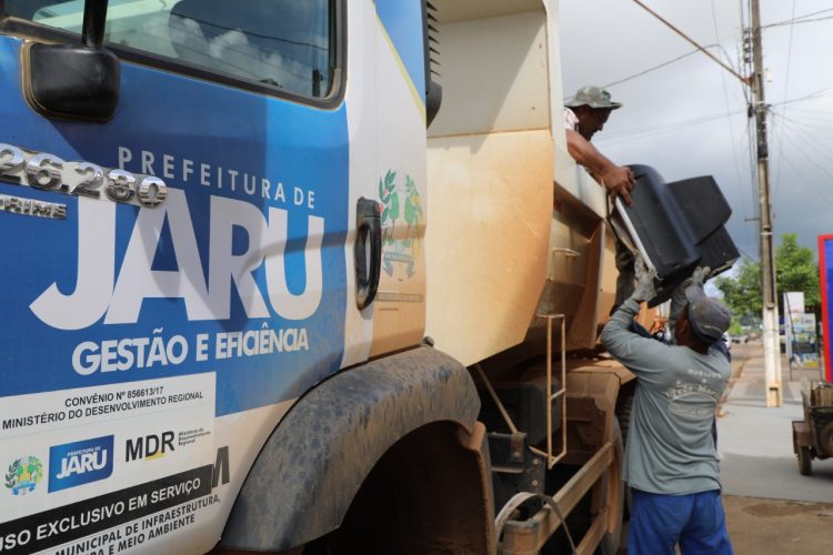 Prefeitura de Jaru realiza mutirão de combate à dengue; ação acontece em toda a cidade até a próxima segunda-feira, 27