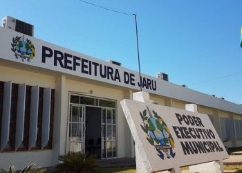 Parceria entre prefeitura e câmara de vereadores de Jaru garante a construção da sede própria do posto de saúde no setor 08 e a aquisição de duas ambulâncias