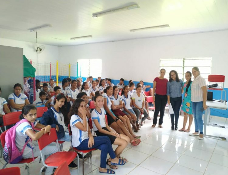 Secretaria de desenvolvimento social de Jaru realiza campanha de prevenção à gravidez na adolescência