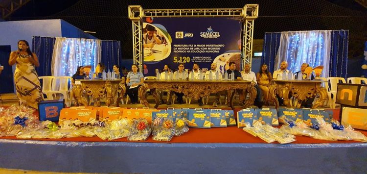 Com recurso próprio, prefeitura de Jaru implanta um dos melhores sistemas de ensino do Brasil em 100% das escolas municipais; mais de cinco mil alunos são beneficiados