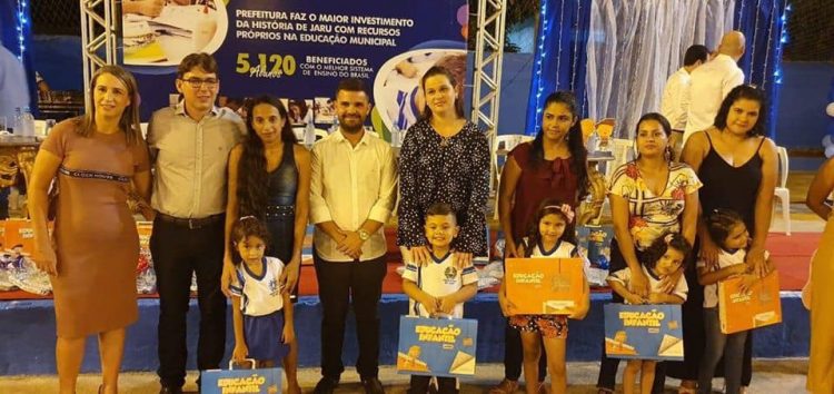 Com recurso próprio, prefeitura de Jaru implanta um dos melhores sistemas de ensino do Brasil em 100% das escolas municipais; mais de cinco mil alunos são beneficiados