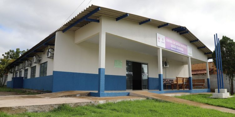 Mais de 200 atendimentos são realizados diariamente do Centro de Saúde Ruth de Souza no setor 07 em Jaru; unidade conta com vários profissionais