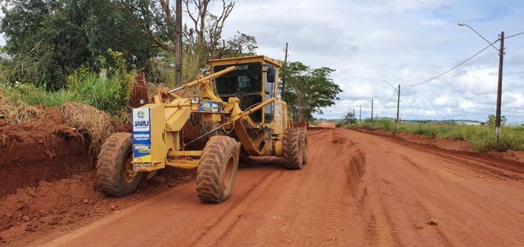 Prefeitura de Jaru conclui patrolamento das linhas 605 e 625; equipes estão na 607