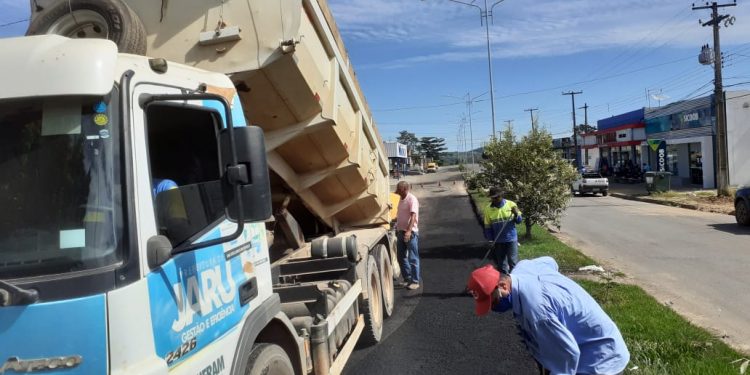 Prefeitura de Jaru garante manutenção da pavimentação asfáltica no distrito de Tarilândia