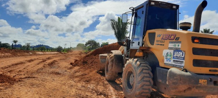 Prefeitura continua com serviços de recuperação das estradas rurais; equipes trabalham na linha 601