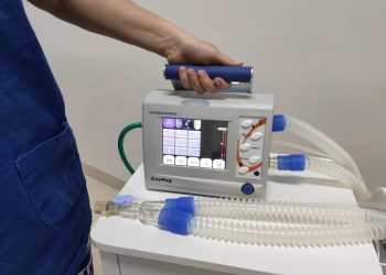 Secretaria de saúde de Jaru recebe respirador mecânico; equipamento foi destinado por meio de emenda parlamentar do Senador Acir Gurgacz