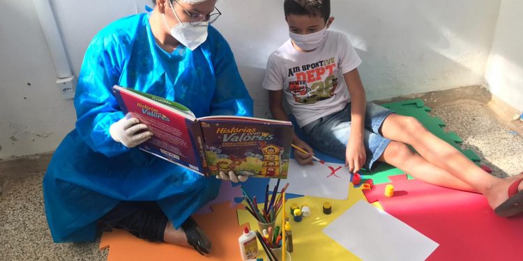 Prefeitura de Jaru conta com fonoaudiólogos em seu quadro de servidores; profissional garante a realização do teste da linguinha e orelhinha em recém-nascidos, entre outros atendimentos