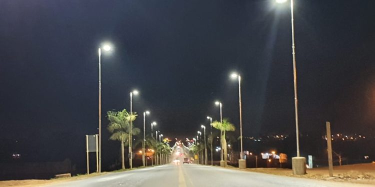 Prefeitura de Jaru inaugura primeira etapa da iluminação de LED da BR 364; obra é custeada com recurso próprio