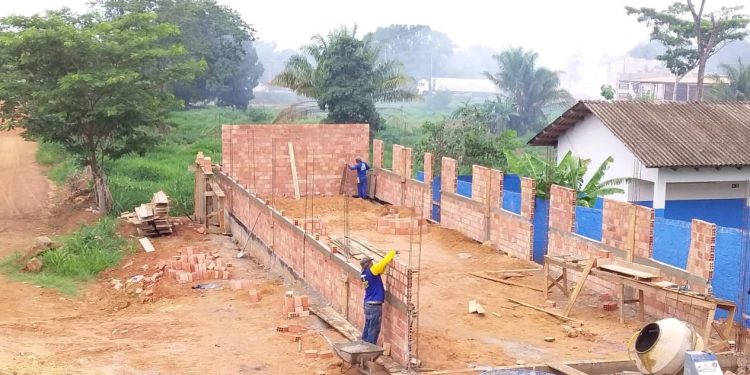 Prefeitura de Jaru constrói mais 3 salas para atender alunos do setor 08