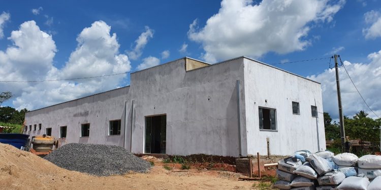 Jaru: Construção da sede própria do Centro de Saúde do setor 08 já está na fase de acabamento