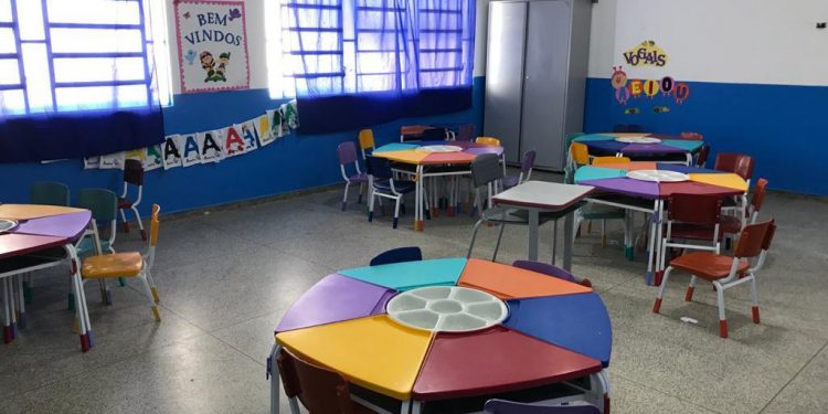 Matrículas na rede municipal de ensino em Jaru começam dia 20 de janeiro
