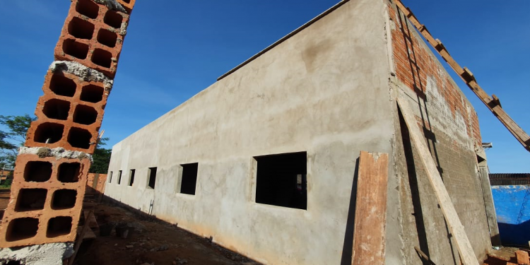 Obras de ampliação da escola Maria Gomes no setor 8 estão na reta final; mais 3 salas de aula serão entregues ainda neste semestre