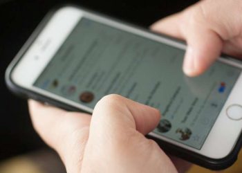 Fake News: Informação sobre calendário de vacinação contra o Coronavírus que circula nas redes sociais é falsa