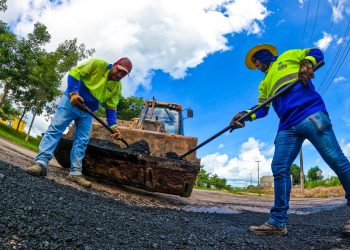 Prefeitura de Jaru continua com a operação tapa buracos pelas ruas do município