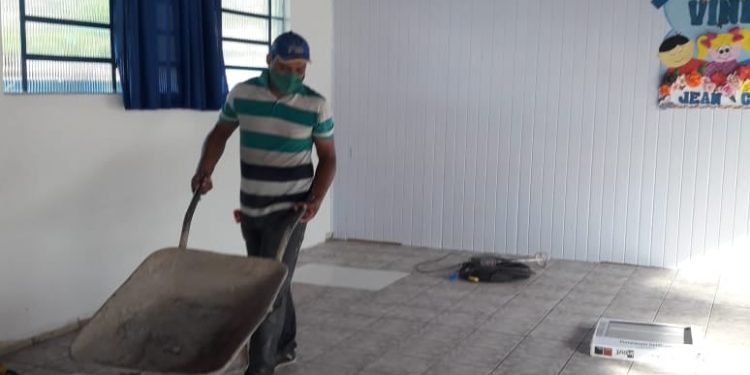 Prefeitura de Jaru realiza adequações na Escola Jean Carlos Muniz