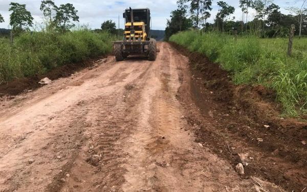 Prefeitura de Jaru continua com recuperação de estradas e bueiros em zona rural de Tarilândia
