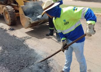 Com equipe exclusiva prefeitura de Jaru garante conservação e manutenção de ruas e avenidas do município