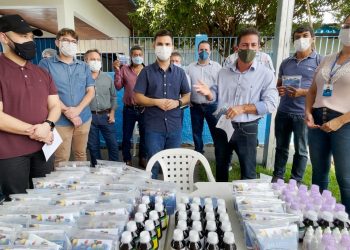 Pacientes com diagnóstico positivo da Covid-19 recebem kits com medicamentos em Jaru; medicação é entregue após consulta médica e de acordo com o quadro clínico
