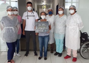 Mais 2 pacientes recebem alta após se recuperarem da Covid-19