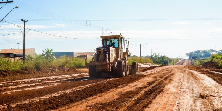 Prefeitura de Jaru segue com serviços de patrolamento de estradas rurais do município