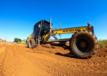 Asfalta Jaru: Serviços de pavimentação asfáltica continuam em Jaru