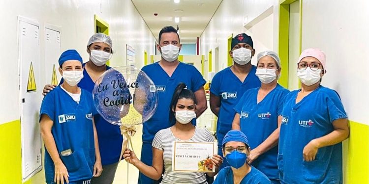 Mais uma paciente vence a Covid-19 e recebe alta da UTI do Hospital municipal em Jaru