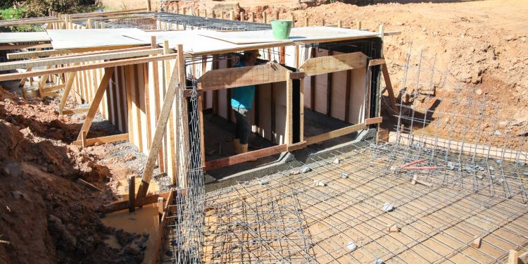Prefeitura de Jaru segue com construção de mais uma galeria de concreto no setor 04