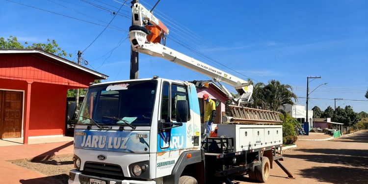 Prefeitura de Jaru implanta 100% de luminárias de LED no distrito de Bom Jesus