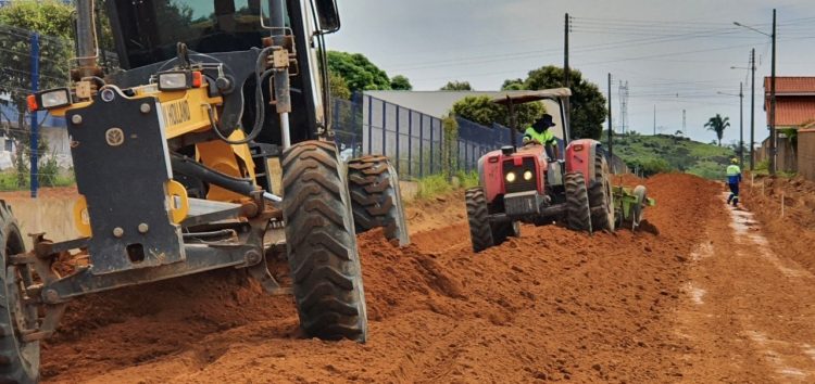 Com uma das maiores frotas de Rondônia, prefeitura de Jaru avança na execução do maior programa de pavimentação asfáltica já realizado no município