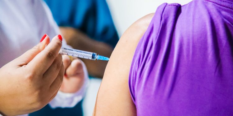 Campanha de vacinação com a 2ª dose da AstraZeneca e Coronavac no distrito de Bom Jesus será nesta sexta-feira, 23; veja quem pode ser imunizado