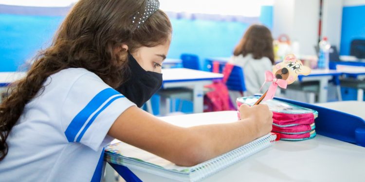 Aulas presenciais são retomadas em Jaru; retorno acontece no Sistema Híbrido