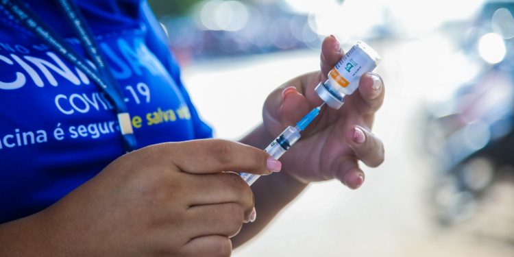 Jaru: Bancários poderão receber a 1ª dose da vacina contra a Covid-19 neste sábado, 07