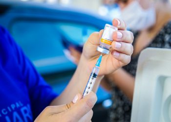 Nesta quinta-feira tem vacinação contra a Covid-19 com D1, D2 e D3; confira quem pode ser vacinado