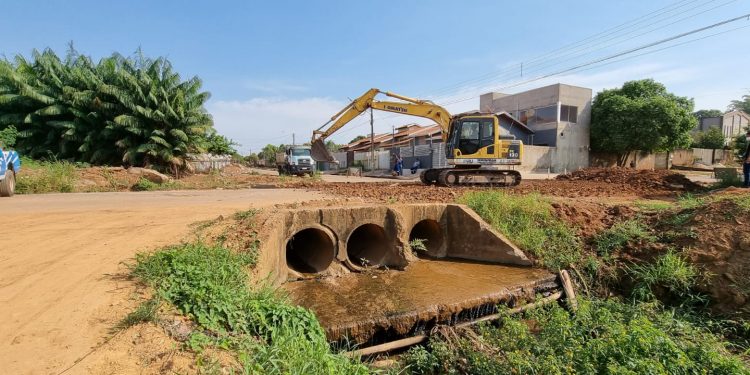 Prefeitura de Jaru inicia construção de mais uma galeria de concreto; agora na rua Rio de Janeiro no setor 07