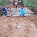 Prefeitura de Jaru reconstrói ponte de madeira na linha 632 no distrito de Tarilândia