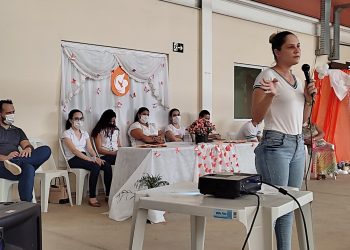 Secretaria Municipal de Saúde realiza ação de orientação em alusão à Semana do Bebê