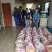 Prefeitura de Jaru realiza entrega de mais uma remessa de cestas básicas para alunos da APAE e moradores do Lar do Idoso