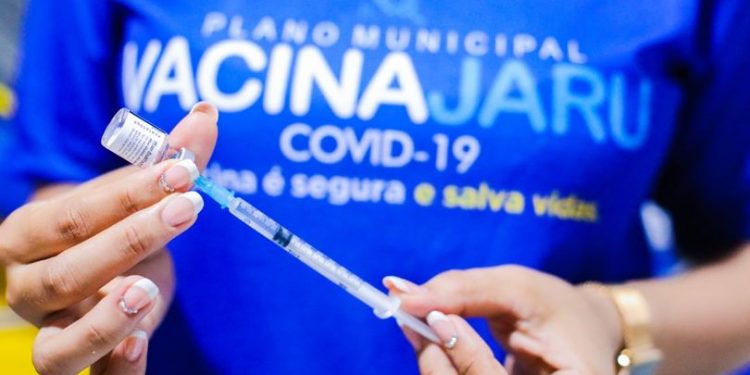 Atenção Jaru! Segunda tem campanha de vacinação contra a Covid-19 com D1, D2 e D3; confira quem pode ser imunizado