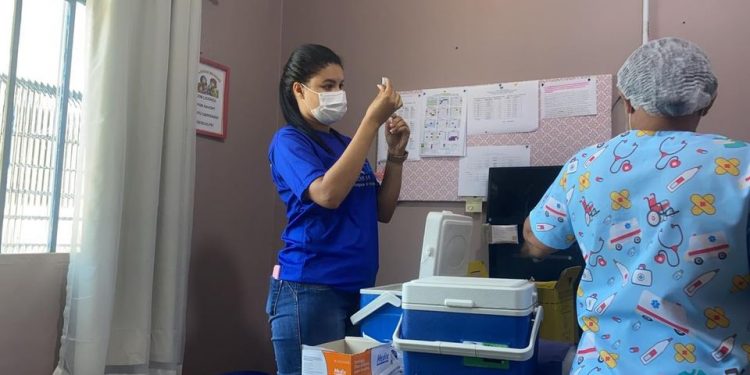 Amanhã tem campanha de vacinação contra a Covid-19 com D1, D2 e D3 em Bom Jesus e Tarilândia; confira quem pode ser imunizado
