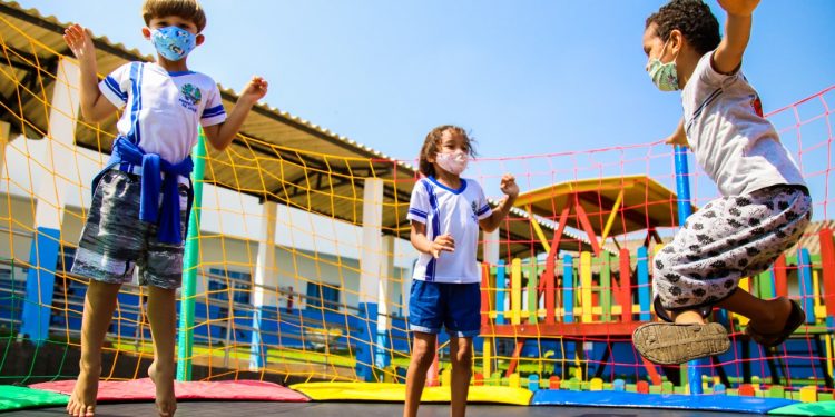 Jaru: Escolas municipais realizam atividades recreativas em comemoração ao dia das crianças