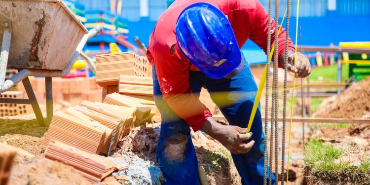 Prefeitura de Jaru investe em melhorias e amplia escolas municipais