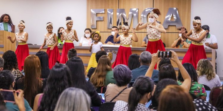 Fórum Municipal discute temas transversais propostos no Plano de Educação