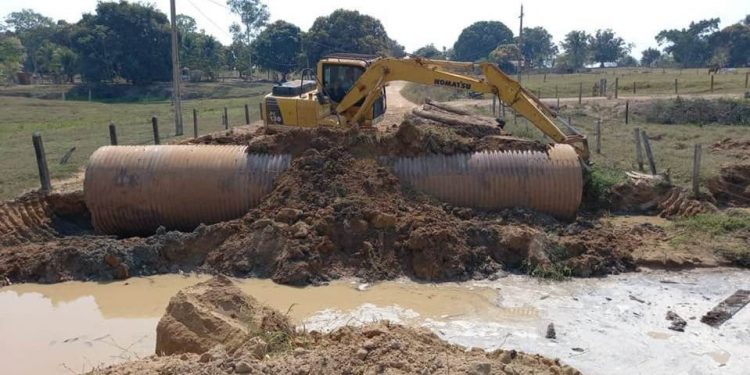 Com recursos destinados pelo deputado Lazinho da Fetagro prefeitura de Jaru adquire mais de R$ 1 milhão de reais em tubos armcos