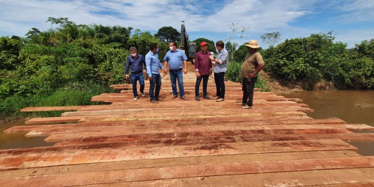Ponte sobre o Rio Tari Baiano em Tarilândia está praticamente pronta; acesso pelo local deve ser liberado nesta quarta-feira