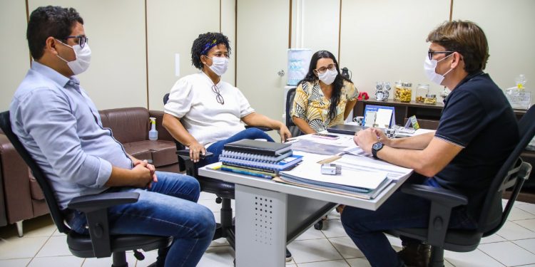 Jaru: Prefeito e deputada federal Silvia Cristina anunciam pavimentação asfáltica para Avenida Dom Pedro I no setor 06