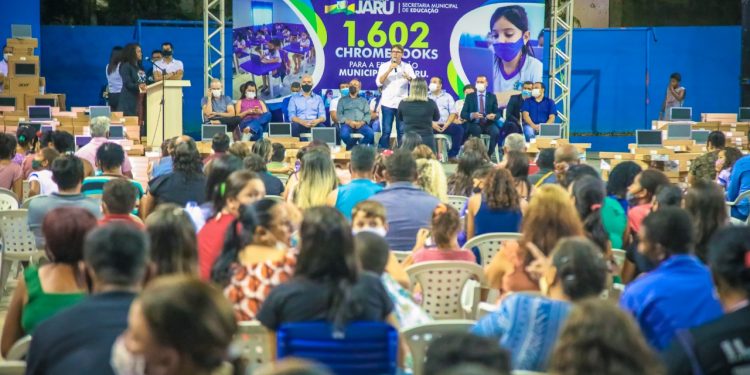 Aluno conectado: Prefeitura de Jaru entrega mais de 1600 Chromebooks para alunos do ensino fundamental; município é o primeiro de Rondônia a implementar a tecnologia