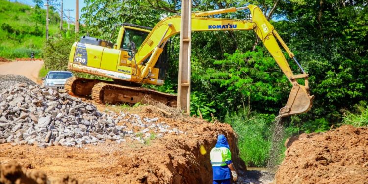 Prefeitura de Jaru inicia serviço de drenagem na galeria da Florianópolis