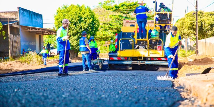 Asfalta Jaru chega a Rua João Batista no setor 04